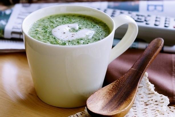 Spinach and Coconut Soup
    
    
    
      &ndash; Happy Healthy You
