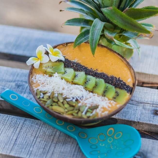 Mango, Cashew and Banana Smoothie Bowl