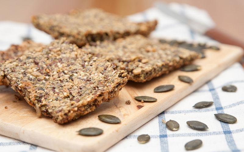 Seeded Crackers – Happy Healthy You